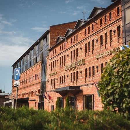 Promenade Hotel Liepaja Ngoại thất bức ảnh The main building of the university